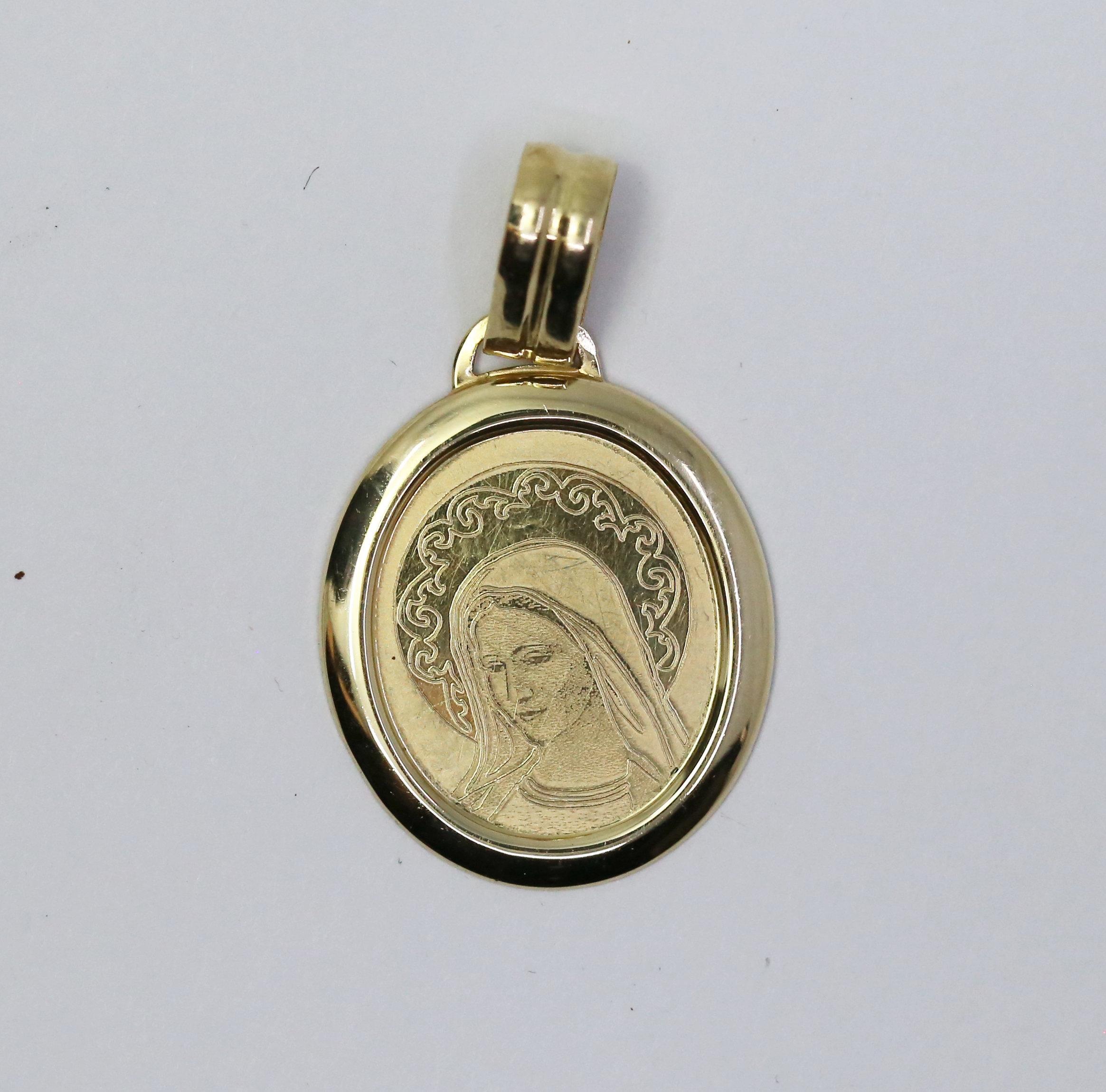Zlatý přívěsek Marie 14k – 1,42g