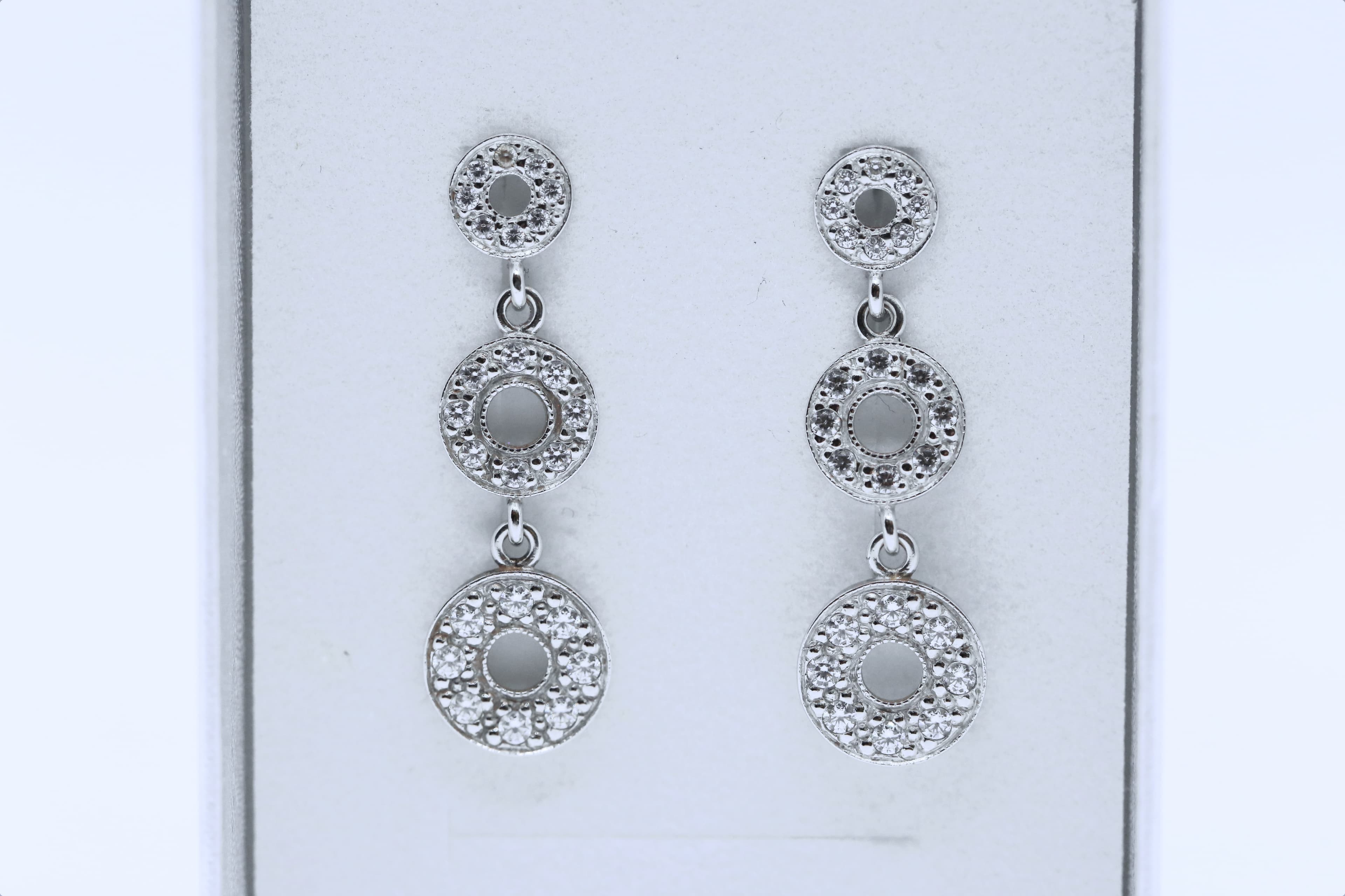 Zlaté náušnice elegance 14k – 3,63g — použitý zlatý šperk, hlavní fotografie