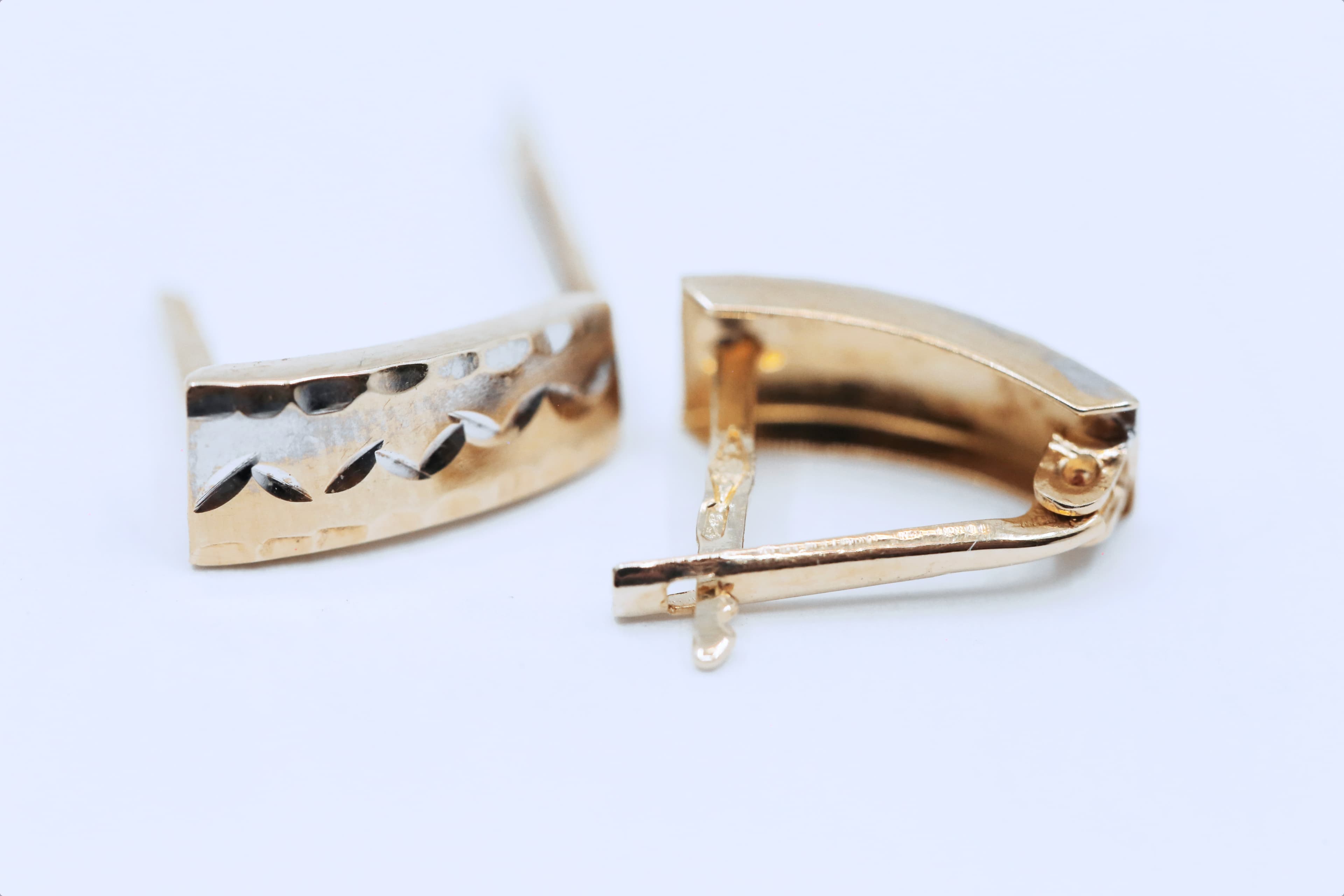 Zlaté náušnice simple 14k – 1,17g — fotografie 2