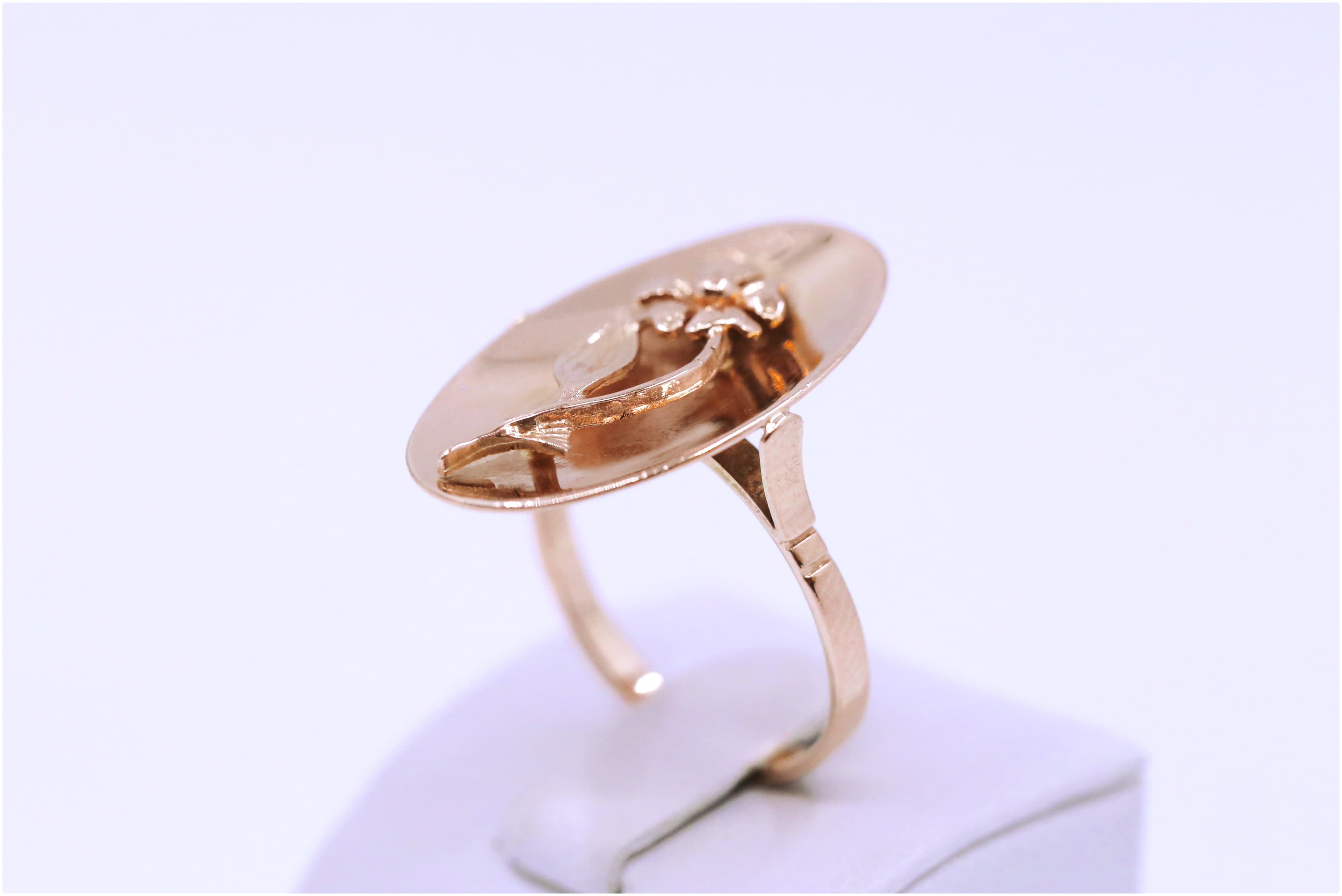 Zlatý dámský prsten květina 14k – 5,13g — fotografie 2