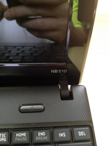 Toshiba NB510–108 Black – Intel Atom N2600 1.6 GHz, 1024 MB DDR3, 320 GB, Intel GMA 3600 až 248 MB, 10.1" TFT WSVGA s rozlišením 1 024×600 bodů – lesklý, 10/100 Mbit, b/g/n, Webcamera, 3×USB 2.0, HDMI, VGA, čtečka karet, Windows 7 Home Premium CZ, NOVINKA, 10" DISPLEJ
