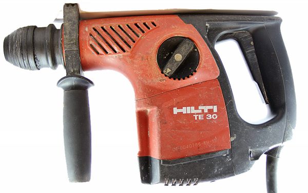 Kombinované kladivo Hilti TE 30 C AVR