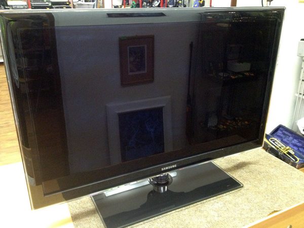 LED Televizor: Samsung UE32D5520RW (krabice)