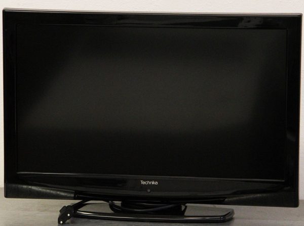 LCD TECHNIKA 22-942 (bazar)