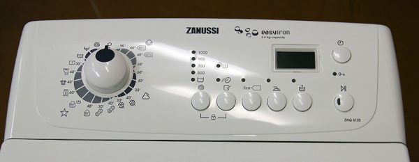 Zanussi ZWQ 6100 (bazar)