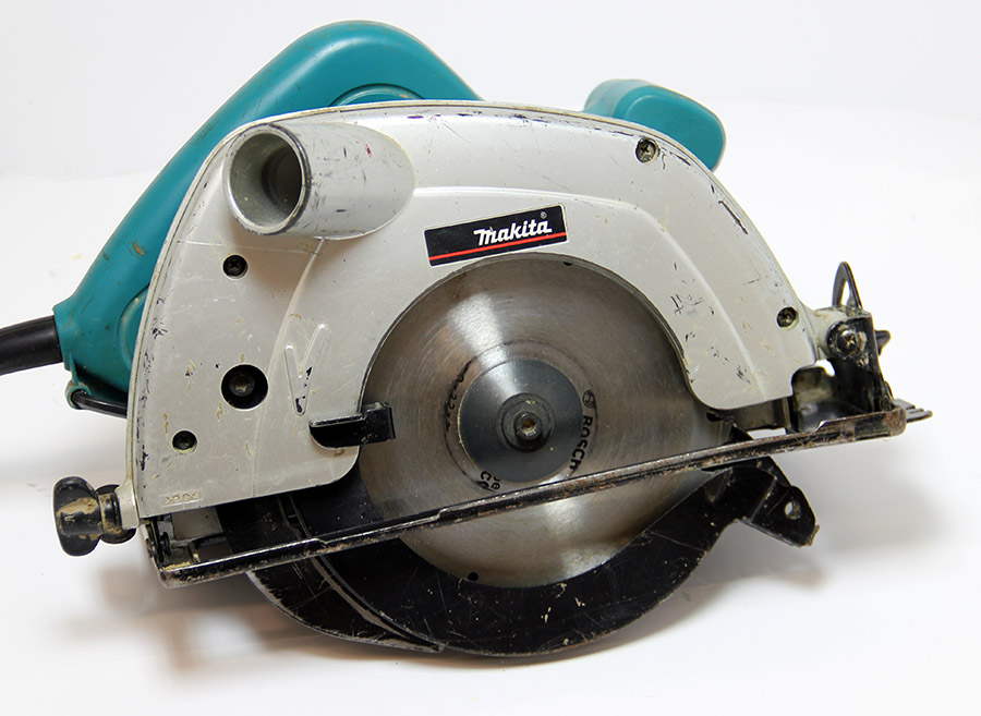 Makita 5604r