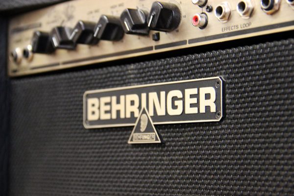 ULTRABASS BX600 (bazar)