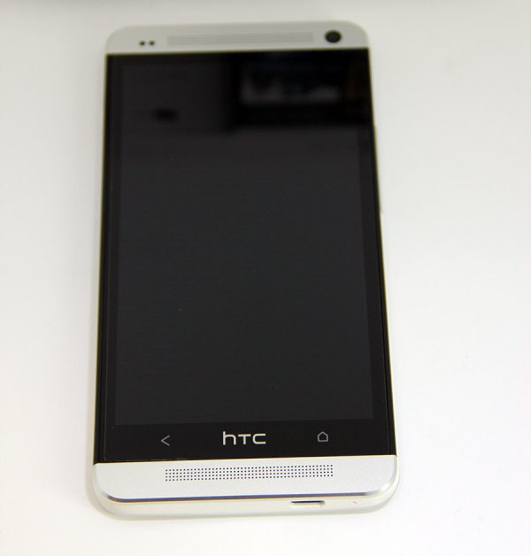 Mobilní telefon: HTC One Dual 32GB (NOVÝ, ZÁRUKA)