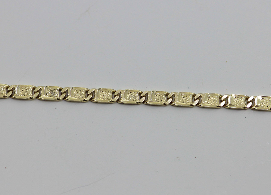 Zlatý náramek plošky