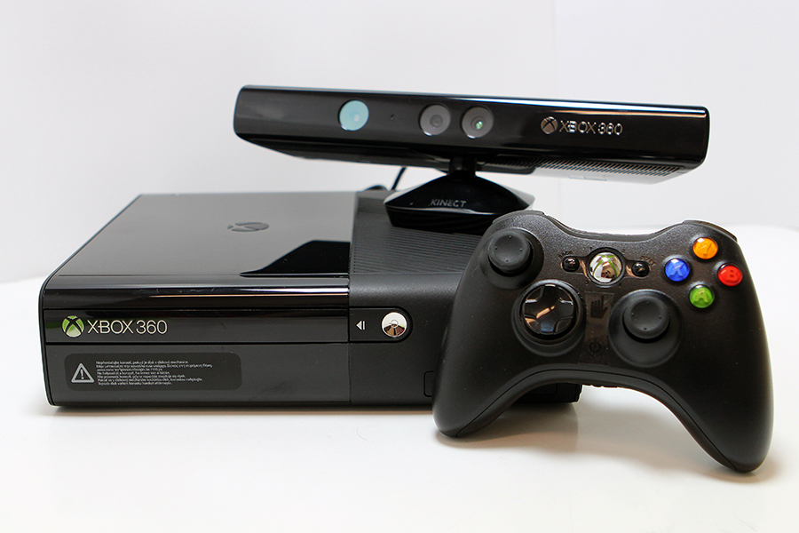 Xbox freeboot купить. Хбокс 360 е. Xbox 360 e freeboot. Xbox 360 e 250gb (freeboot). Xbox 360 e авито Питер.