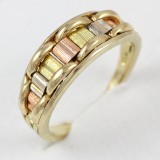 Originální zlatý prsten