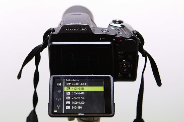 NIKON COOLPIX L840