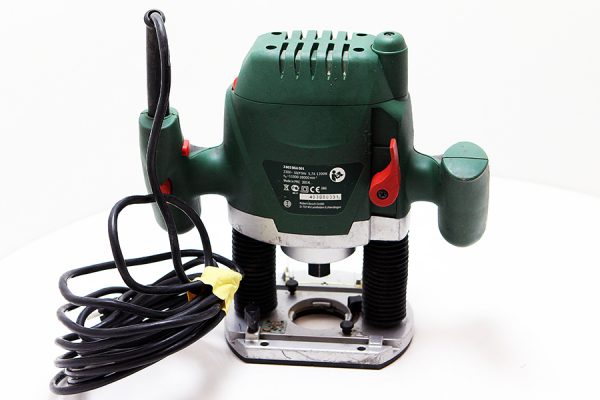 Bosch POF 1200 AE