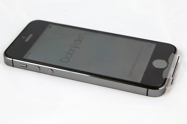 iPhone 5S 32GB - vesmírně šedý