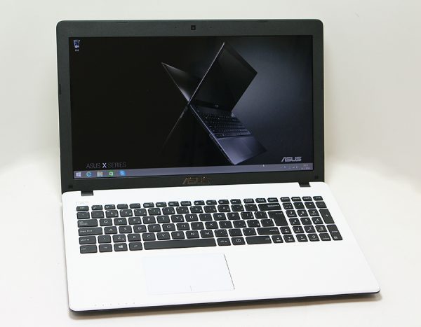 ASUS R513M