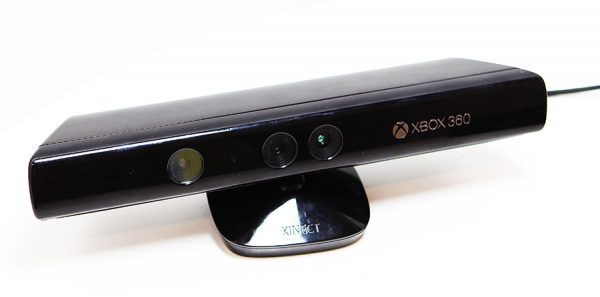 Xbox 360 Slim + Kinect