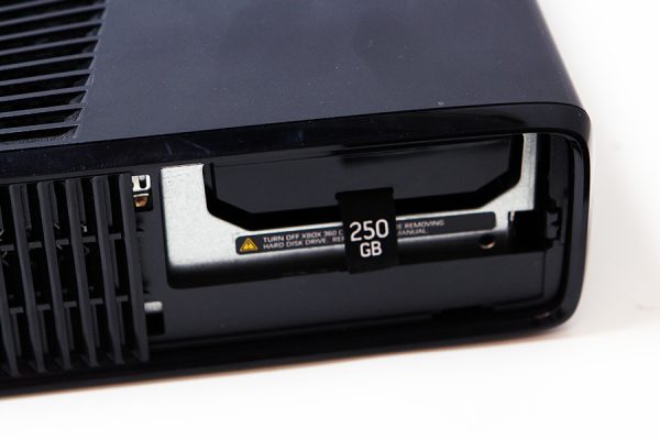 Xbox 360 Slim + Kinect