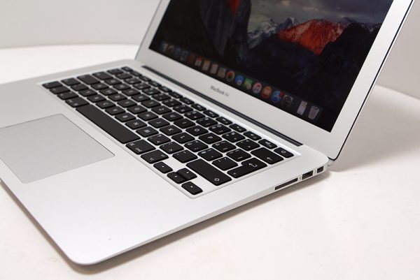 Apple MacBook Air 13 mjve2cz/a