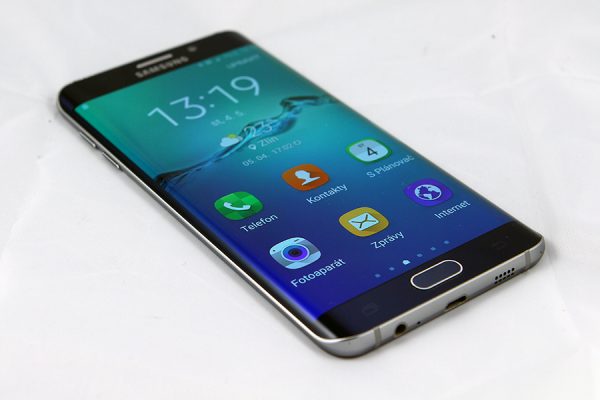 Samsung Galaxy S6 edge +