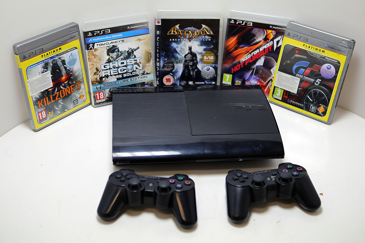 Herní konzole Sony PlayStation 3 SuperSlim 500GB + 5x hra