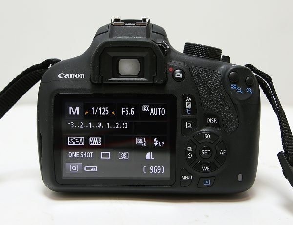 Canon EOS 1200D