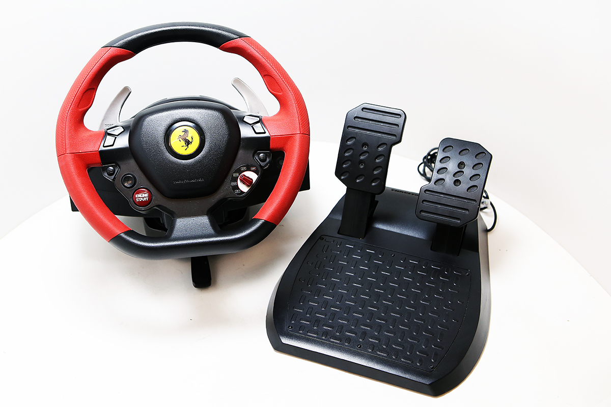 Herní Volant Thrustmaster Ferrari 458 Spider Racing Wheel Xbox One Pc