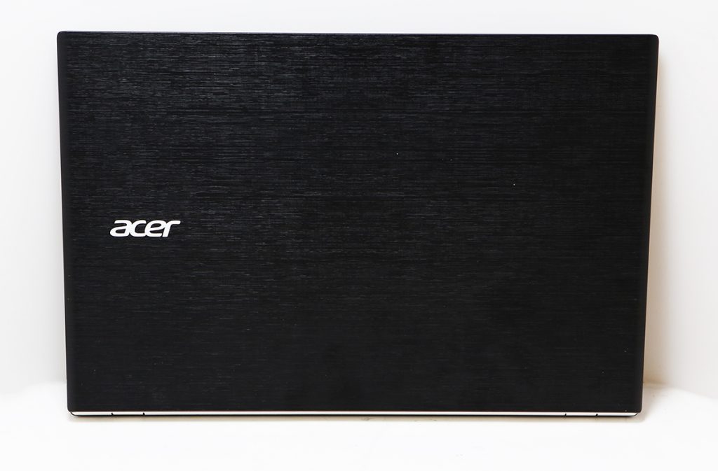 Acer Aspire E15 white