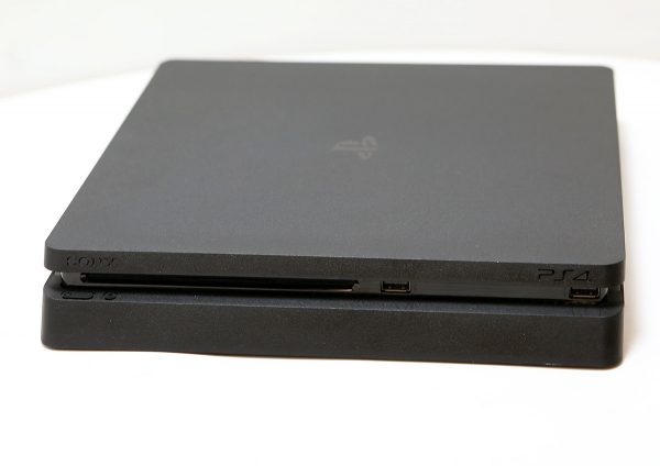 Sony PlayStation 4 Slim