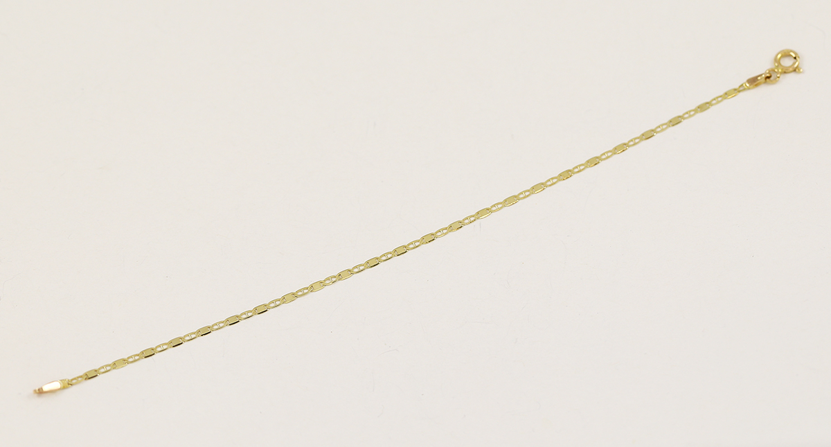 Jemný řetízek z malých plošek