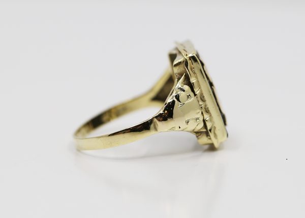 Zlatý puncovní prsten