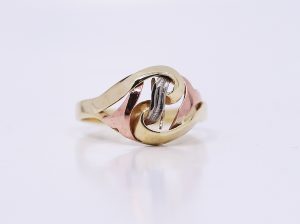 Zlatý tříbarevný prsten