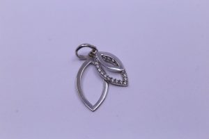 Přívěsek v bílém zlatě