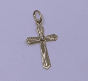 Přívěsek křížek