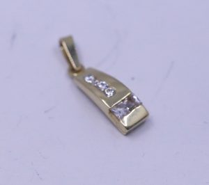 Přívěšek elegance