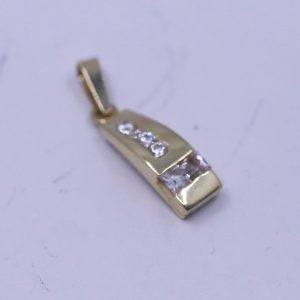 Přívěšek elegance