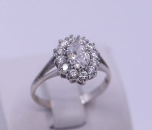 Prsten bílé zlato lux