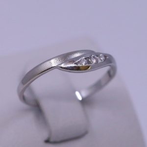 Prsten bílé zlato