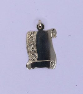 Přívěsek pergament