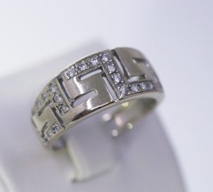 Prsten v bílém zlatě