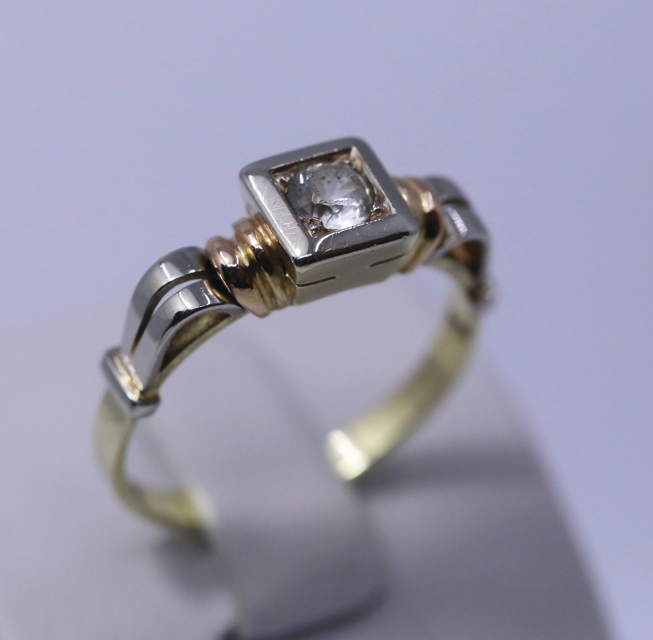 Zlatý dámský retro prsten elegance 14k – 3,04g