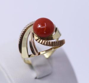 Prsten přírodní korál