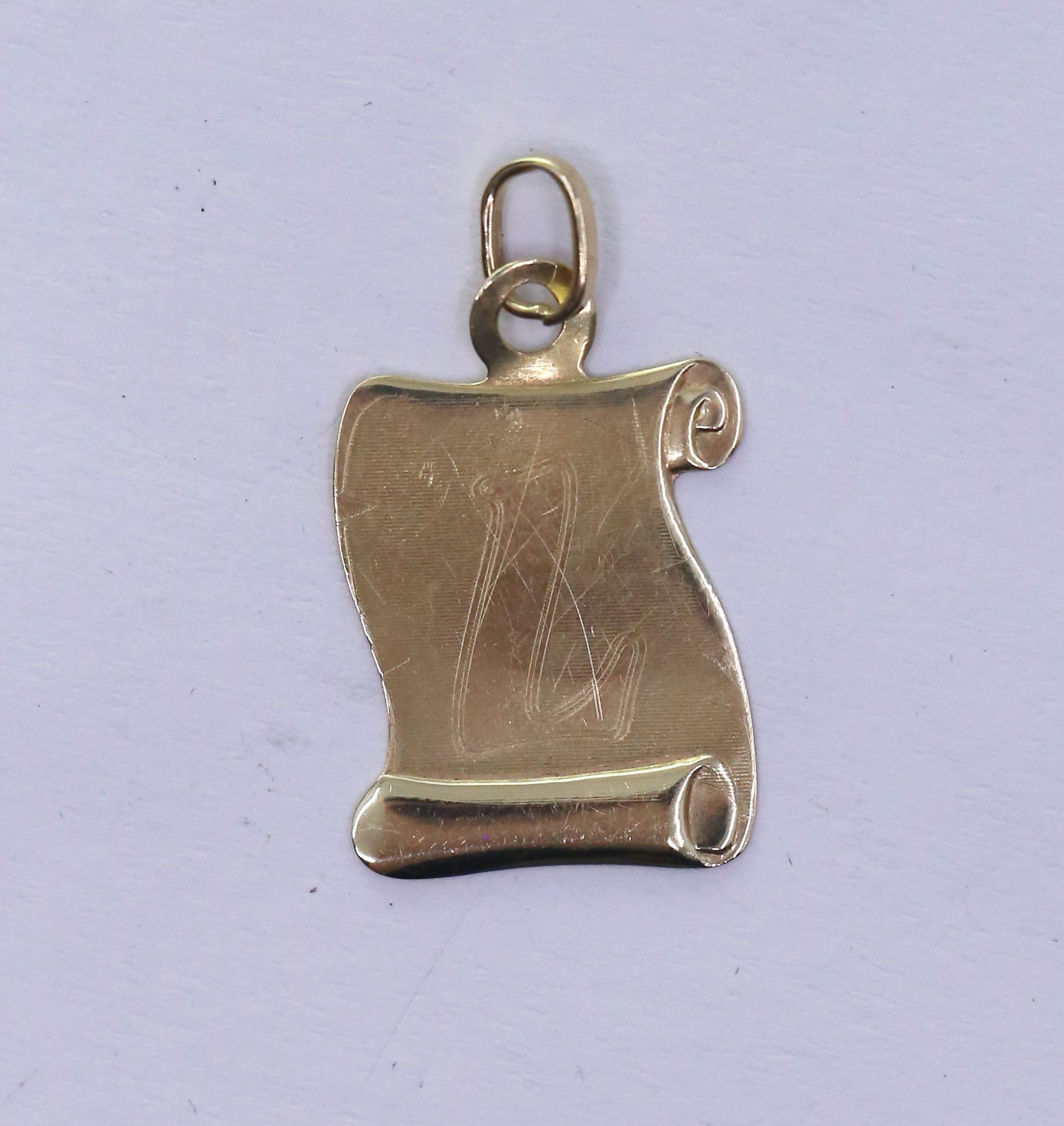 Zlatý přívěsek L 14k – 0,52g