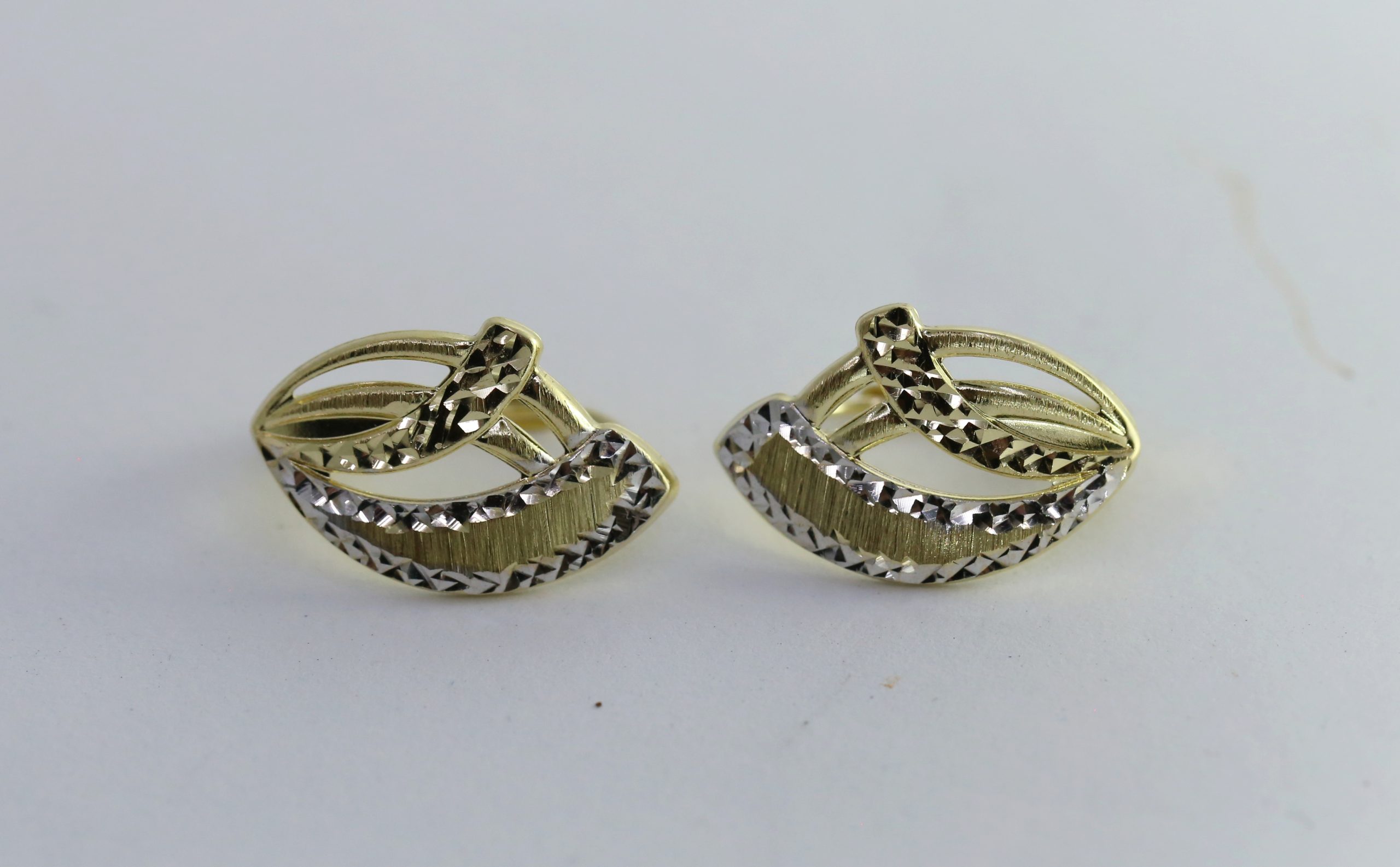 Zlaté náušnice elegance 14k – 2,16g