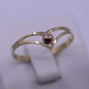 Zlatý dámský prsten špička 14k – 1,38g