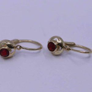 Zlaté náušnice s červenýma kamenama 14k – 1,08g