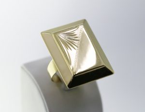 Zlatý dámský prsten dominance 14k – 7,63g