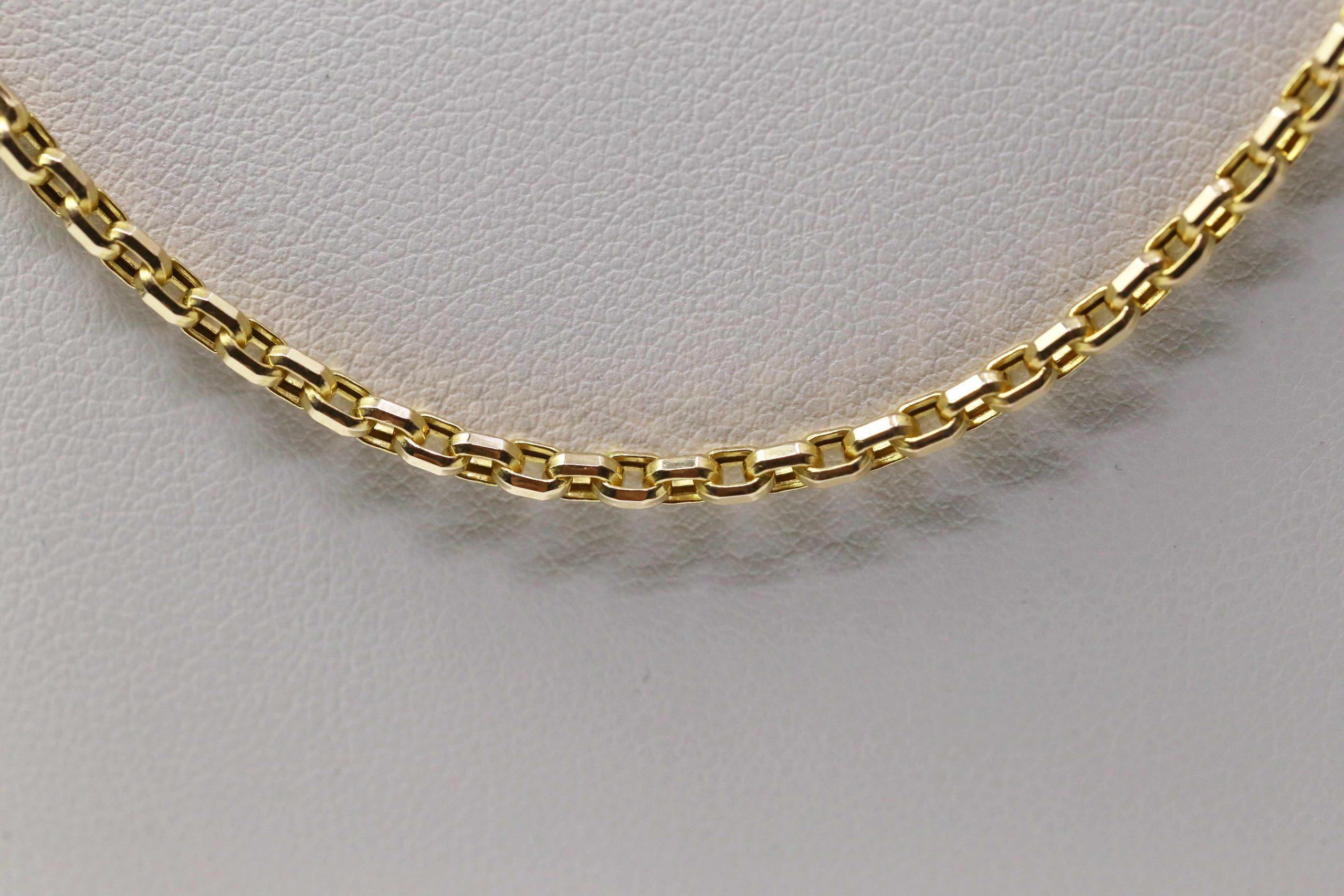 Zlatý řetízek 14k – 6,07g